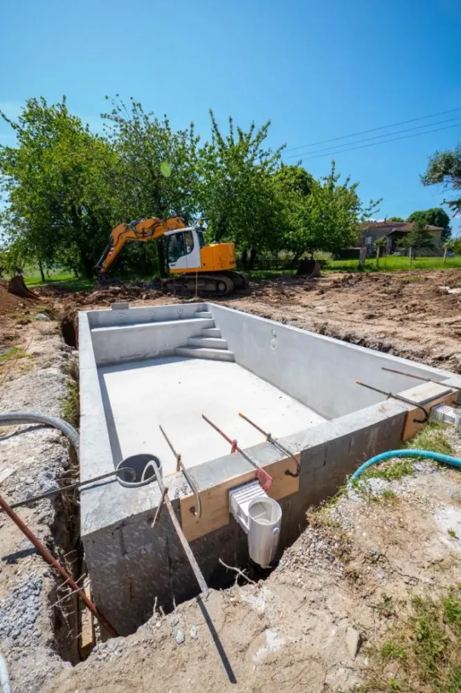 piscine en travaux